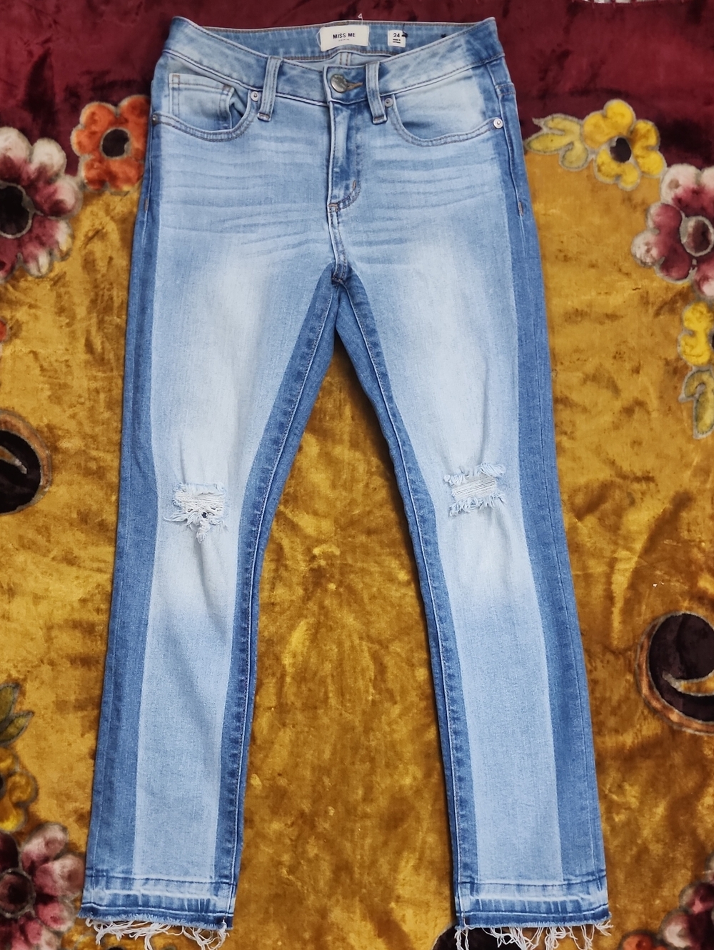 Miss Me Two-Tone Light Blue Capris with Knee Rips And Raw Hem